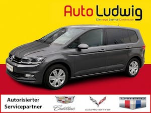VW Touran Trendline 1,6 SCR TDI bei AutoLudwig GMBH in 3x in 1230 Wien | US-Neuwagen (CADILLAC, CORVETTE, CHEVROLET, DODGE, RAM) | Multimarken Gebrauchtwagenhandel | KFZ Werkstatt mit Bosch Service