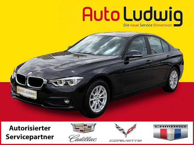 BMW 320d xDri­ve Aut. *ALL­RAD *LEDER *LED *PDC *SHZ *REGEN­SEN­SOR bei AutoLudwig GMBH in 3x in 1230 Wien | US-Neuwagen (CADILLAC, CORVETTE, CHEVROLET, DODGE, RAM) | Multimarken Gebrauchtwagenhandel | KFZ Werkstatt mit Bosch Service